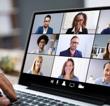 What Makes a Webinar Successful? A Practical Playbook (That Actually Works)